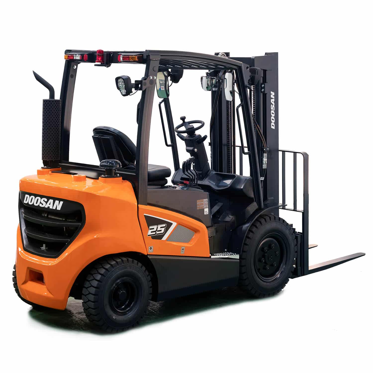Doosan 3.5 tonne Diesel Forklift Truck Isolated - KS Lift Trucks