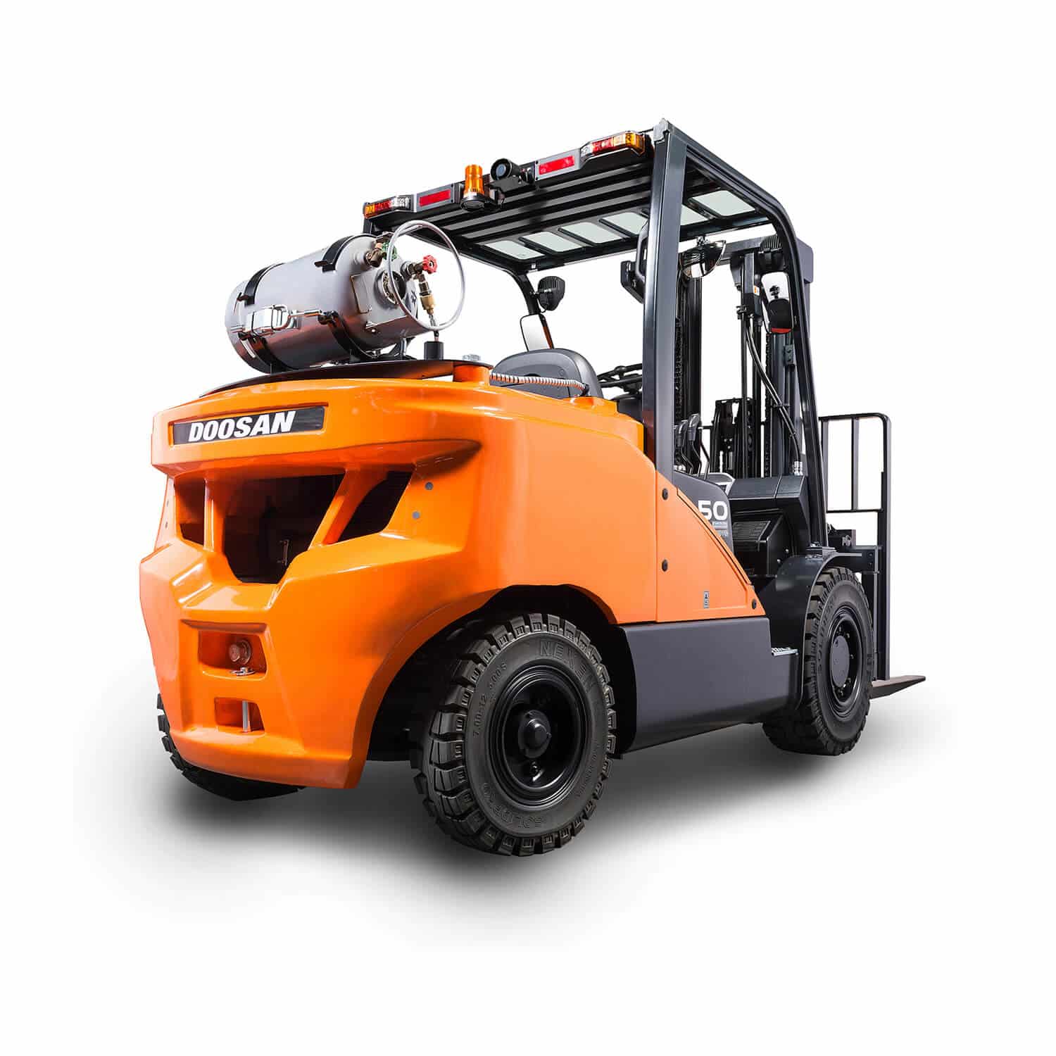 the 7-Series 3.5 – 5.5 Tonne LPG Forklift Trucks
