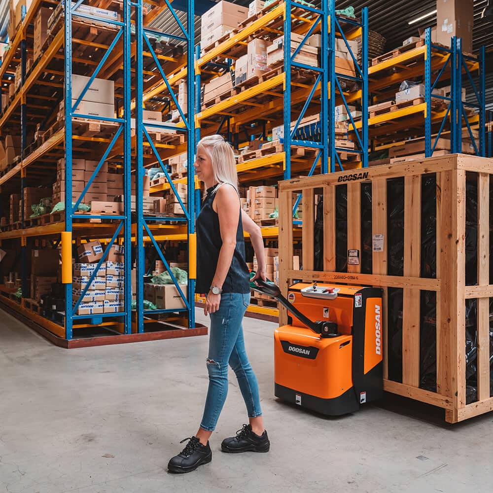 Electric Powered Pallet Truck