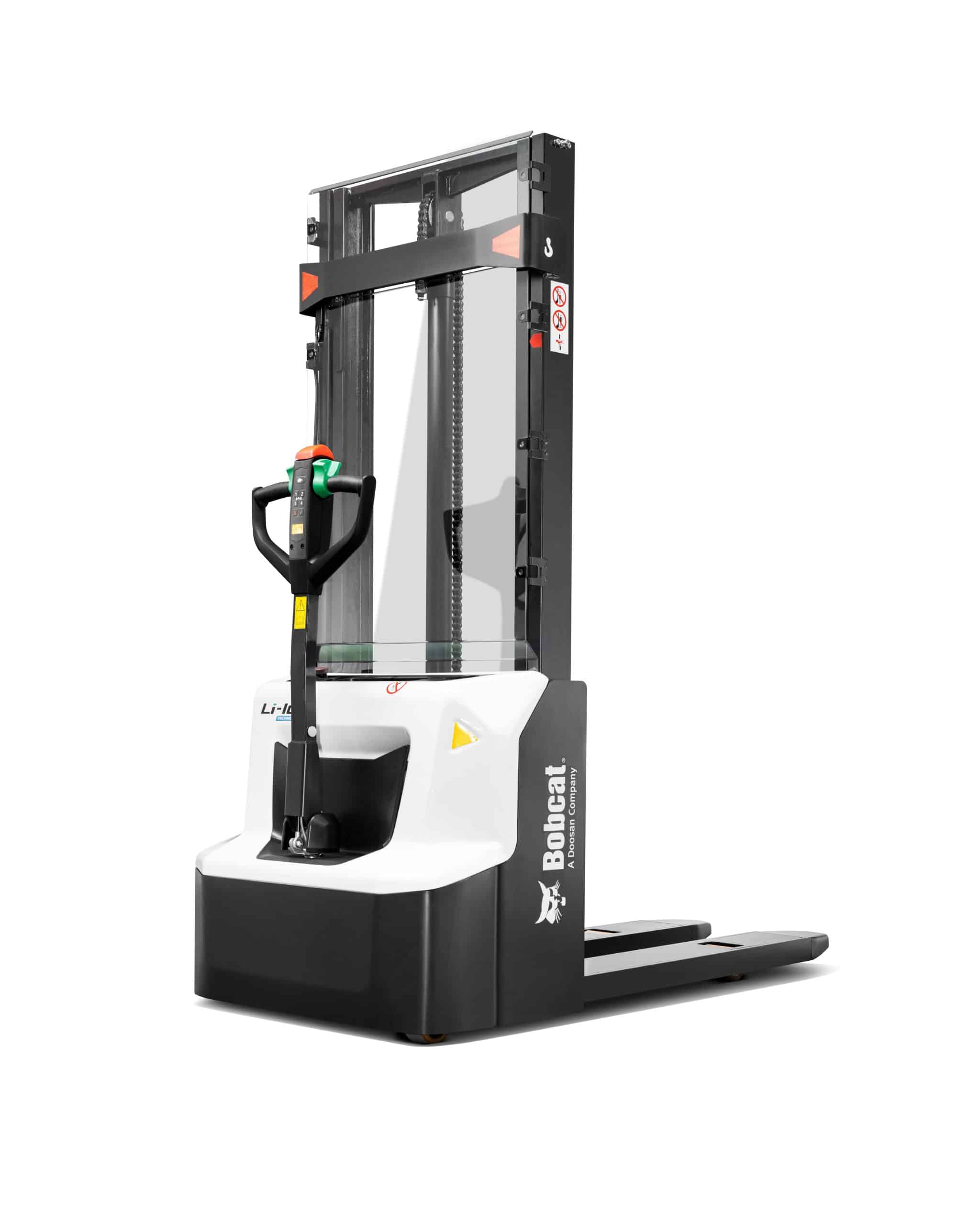 Bobcat LSM12N-7 Stacker Truck